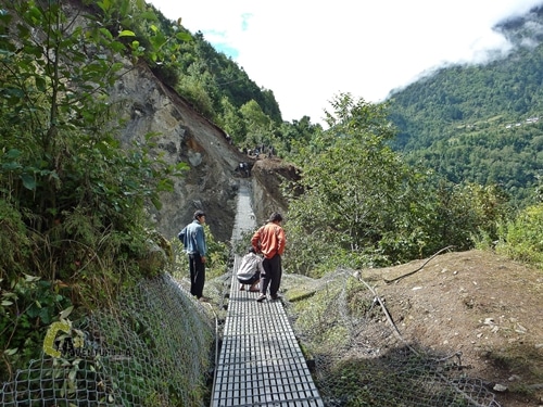 Puente en Nepal