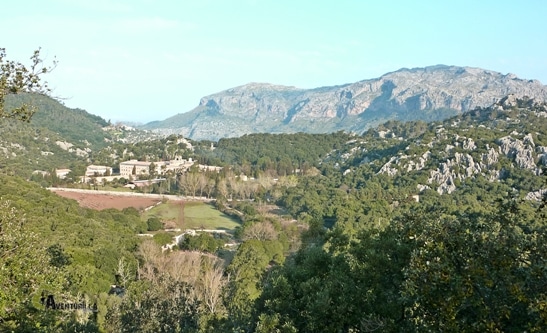 Vistas del monasterio de Lluc