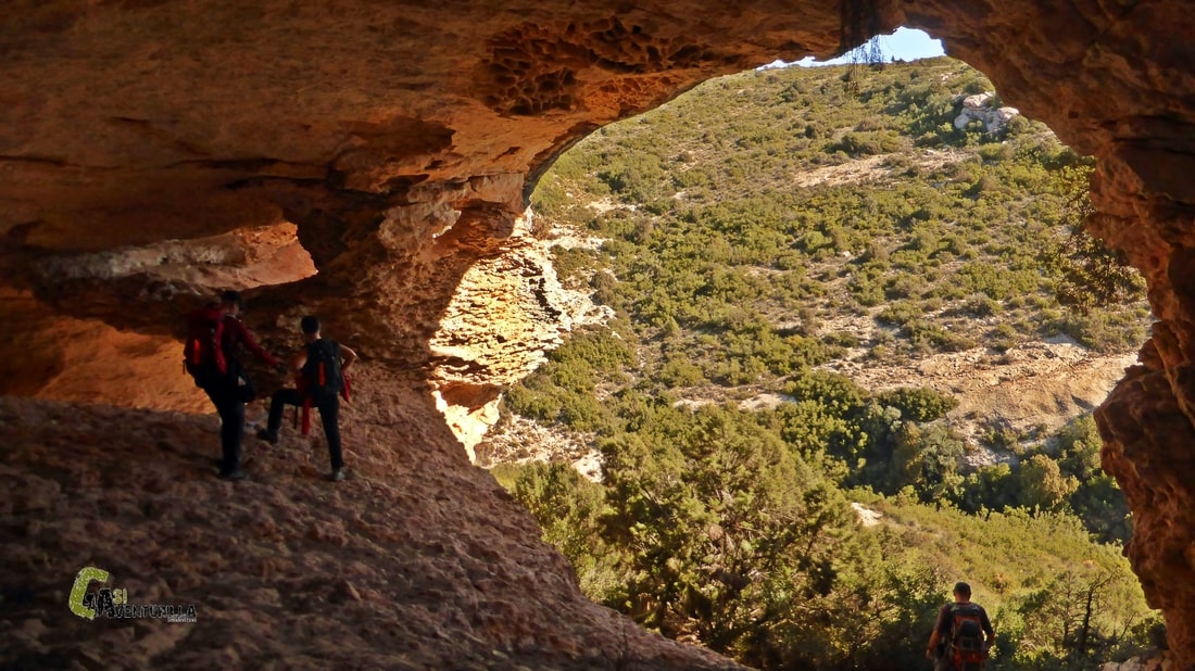 Cueva en la Sierra del Mugrón