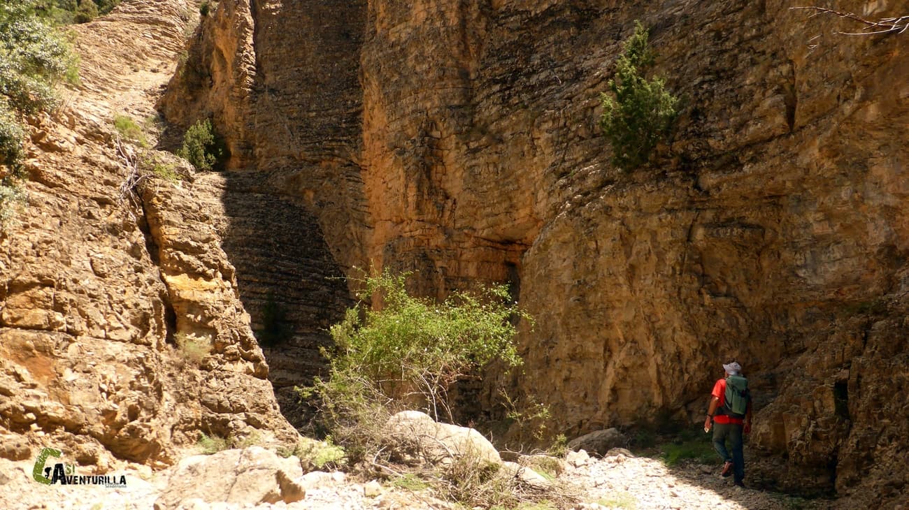 Estratos en el barranco del Chorrillo
