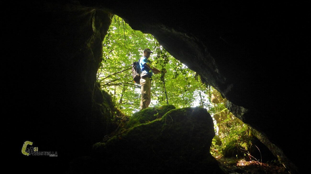 Dentro de la cueva Lareo