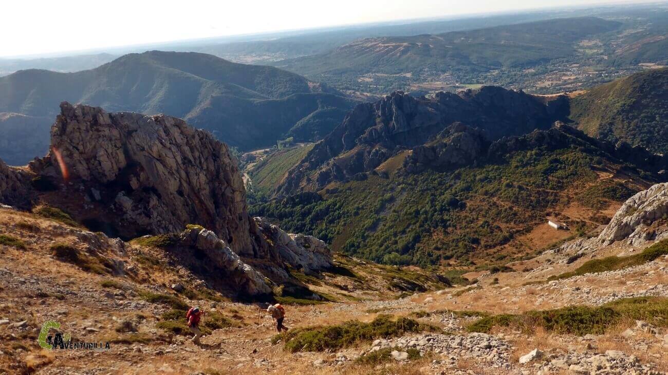 Fuerte subida hacia el pico Valdorria