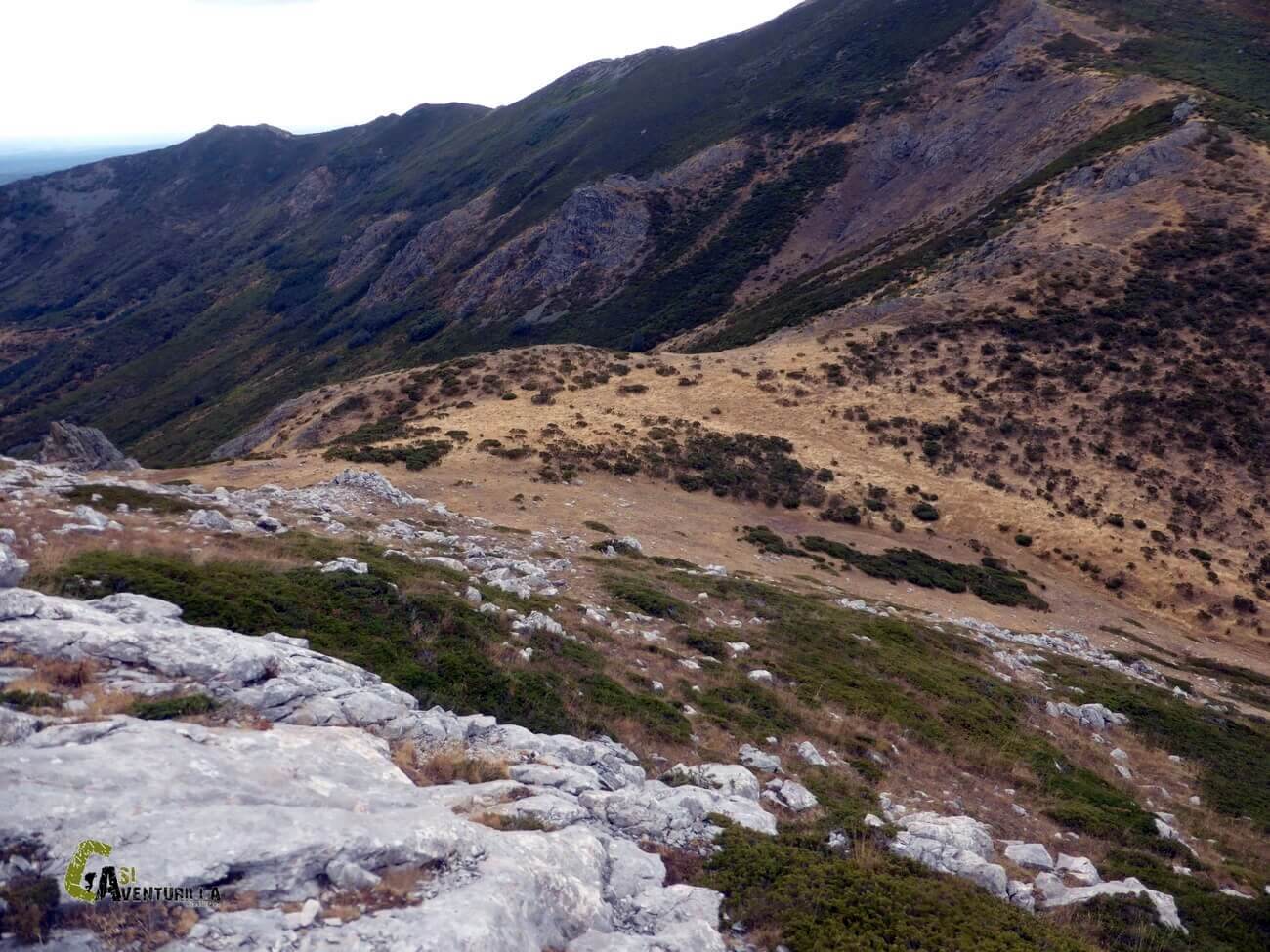 Bajando al collado de Bucioso