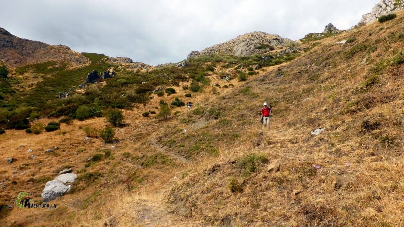 Bajando al valle de Valdecesar
