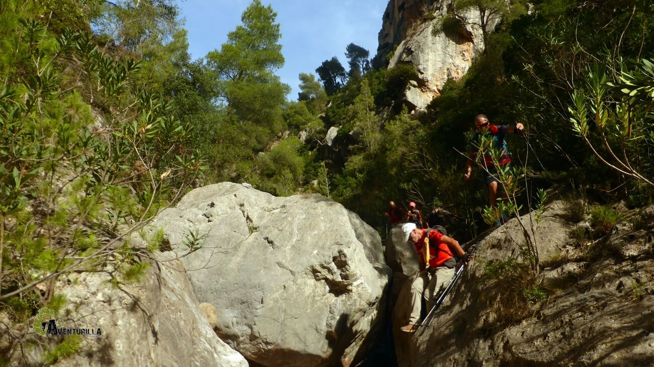 bajando por el barranco del Salt del Cavall
