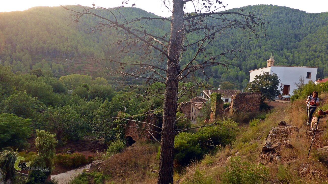 Subiendo desde la poblacion de Veo