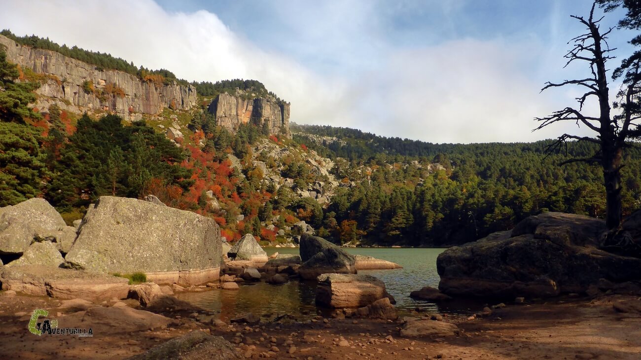 Laguna Negra desde un lado