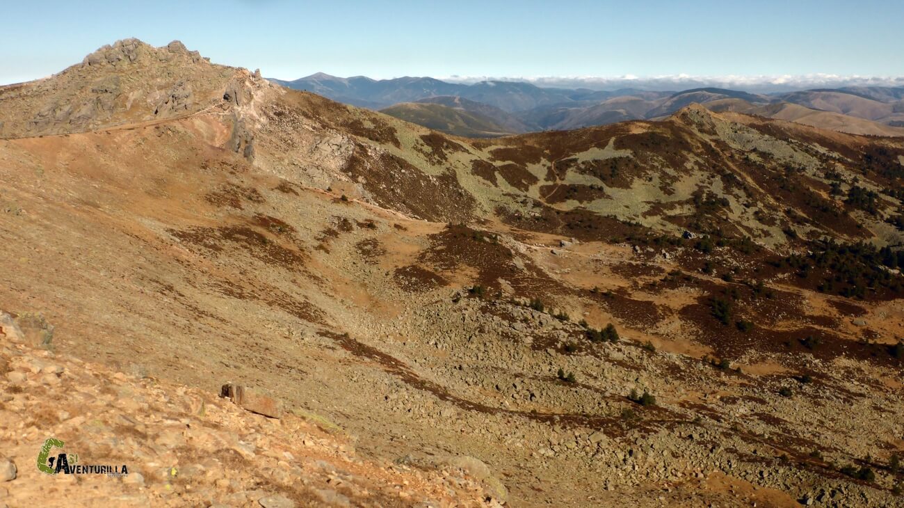 El pico Urbion desde la cima de Llanos de la Sierra