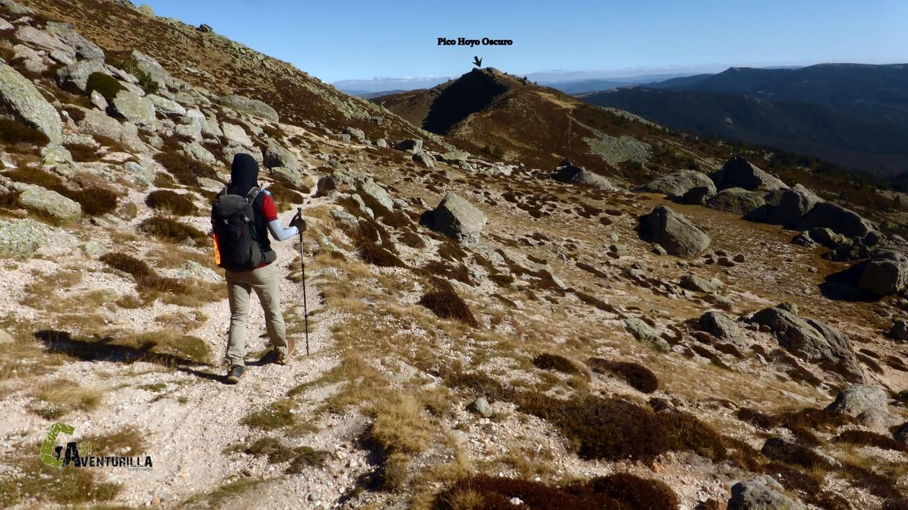 Hacia el pico Hoyo Oscuro
