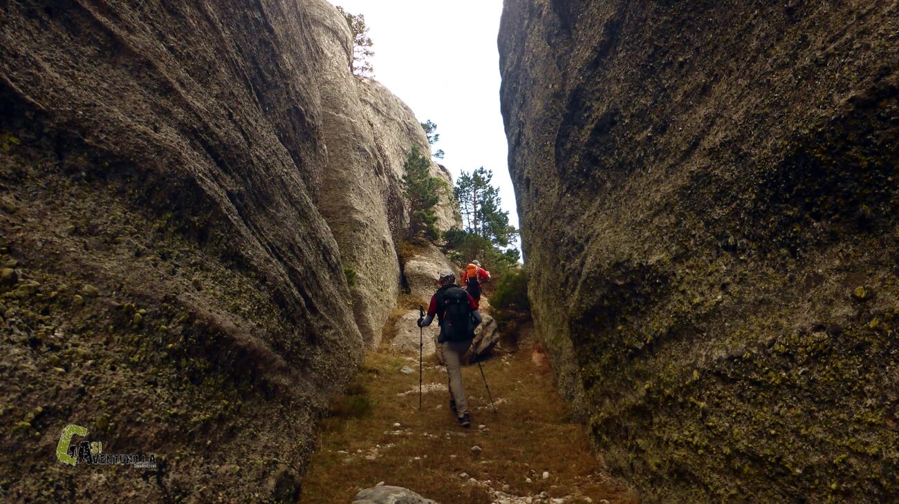 Pasillos de roca en Ambascuerdas