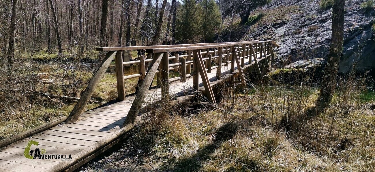 Cruzamos un puente sobre el rio Abion