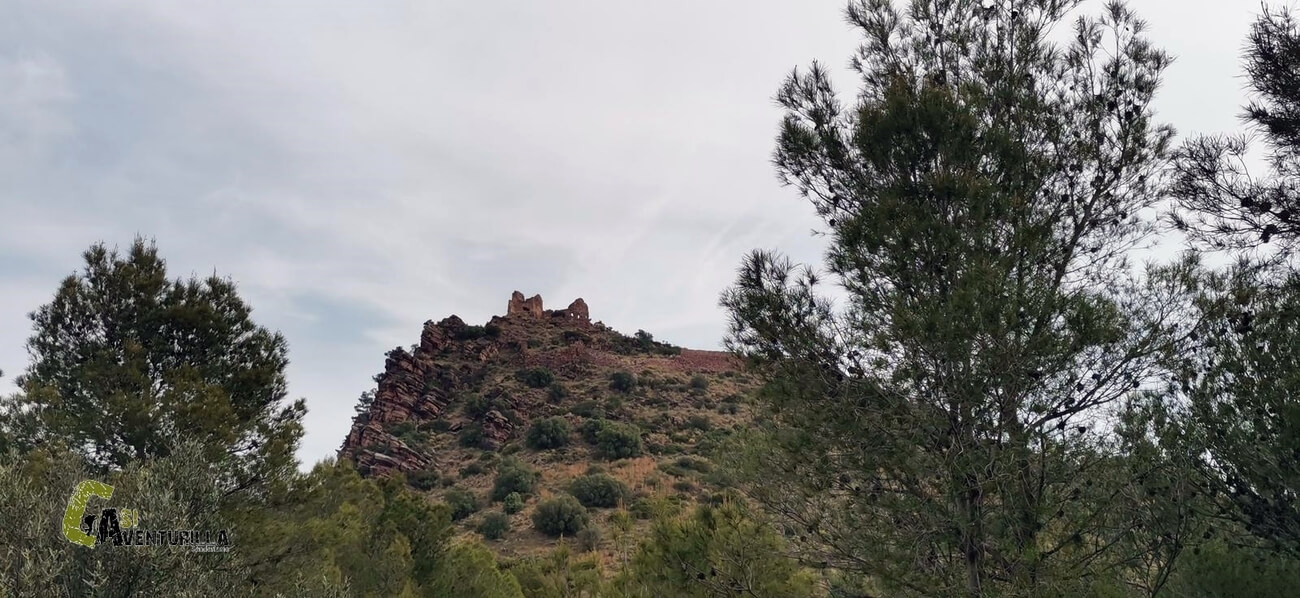 El castillo del Real desde la base
