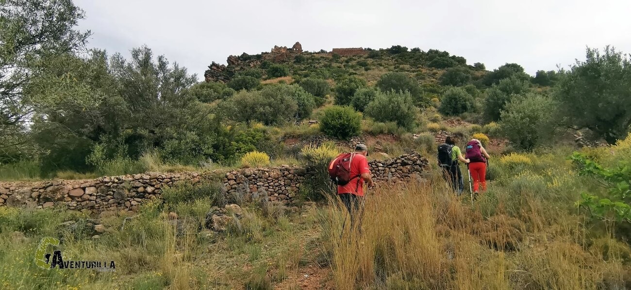 Cerca del castillo del Real en Olocau
