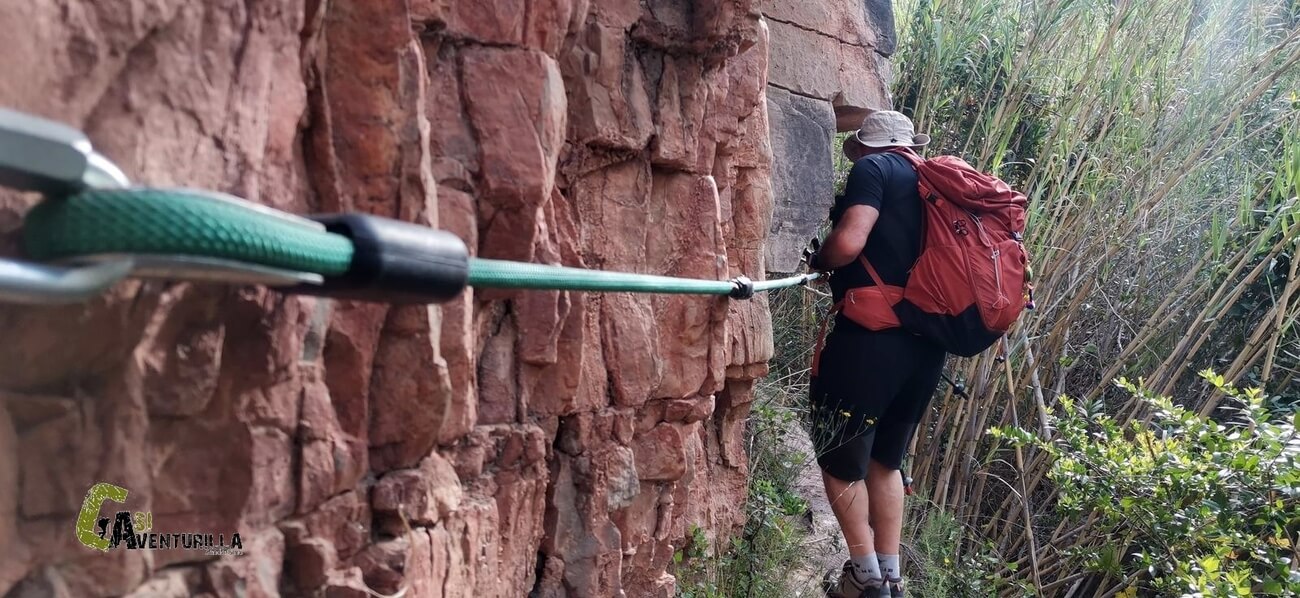 Paso equipado en la ruta de les Macollades