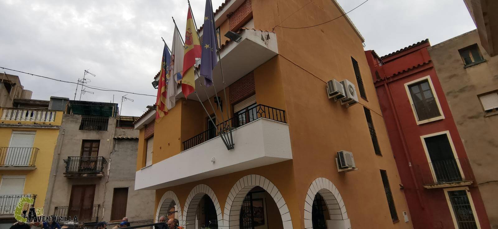 Plaza del ayuntamiento de Ribesalbes