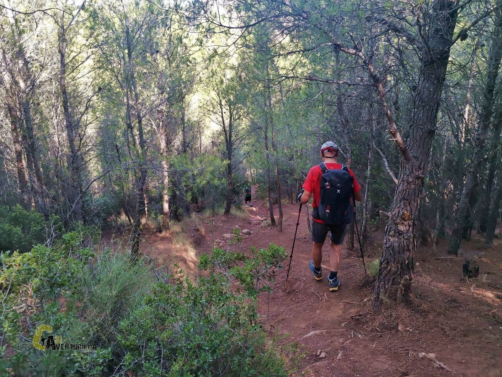 Descenso de la Mola de Segart por senda clásica