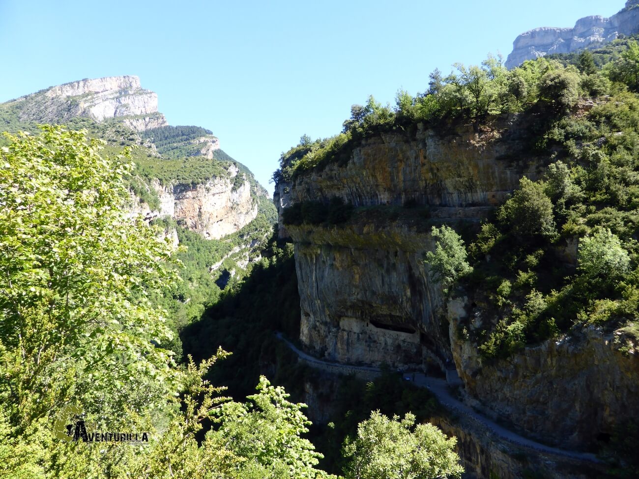 La ermita de San Urbes en el cañon de Añisclo