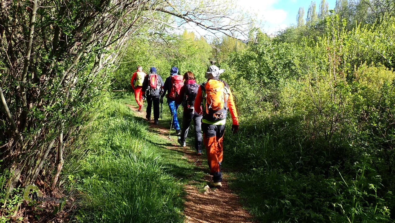 Caminando junto al rio Alcala