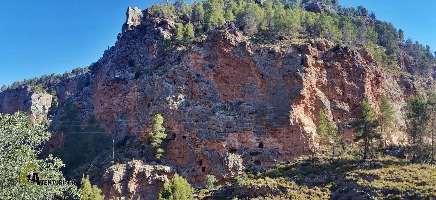 Cuevas de la Hoz en el río Mijares