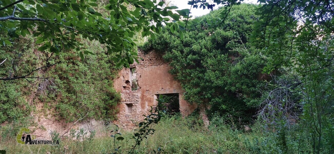 Molinos en la ruta del cañón del rio Alcala