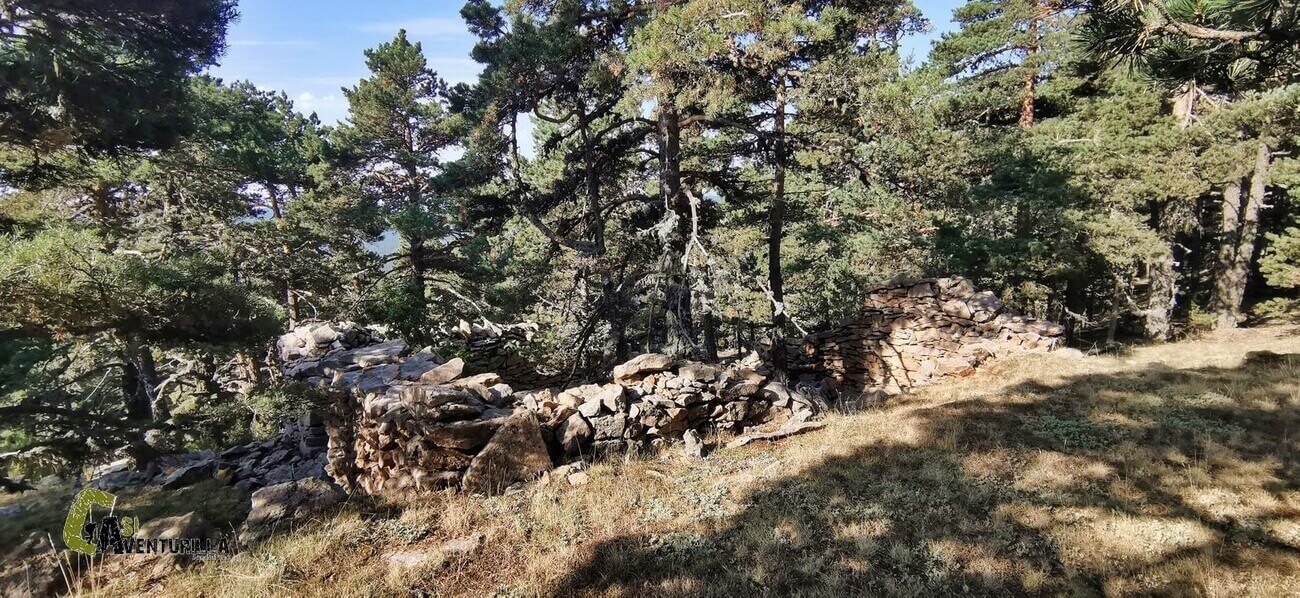corral en ruinas