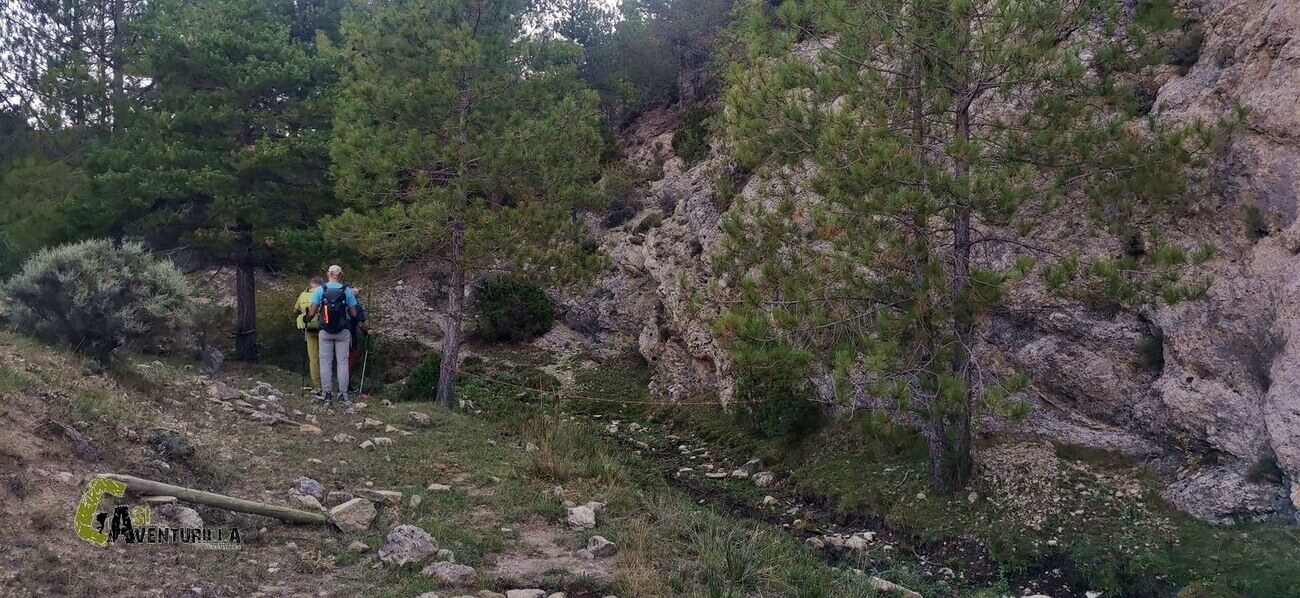 Caminando por el barranco del Villarejo