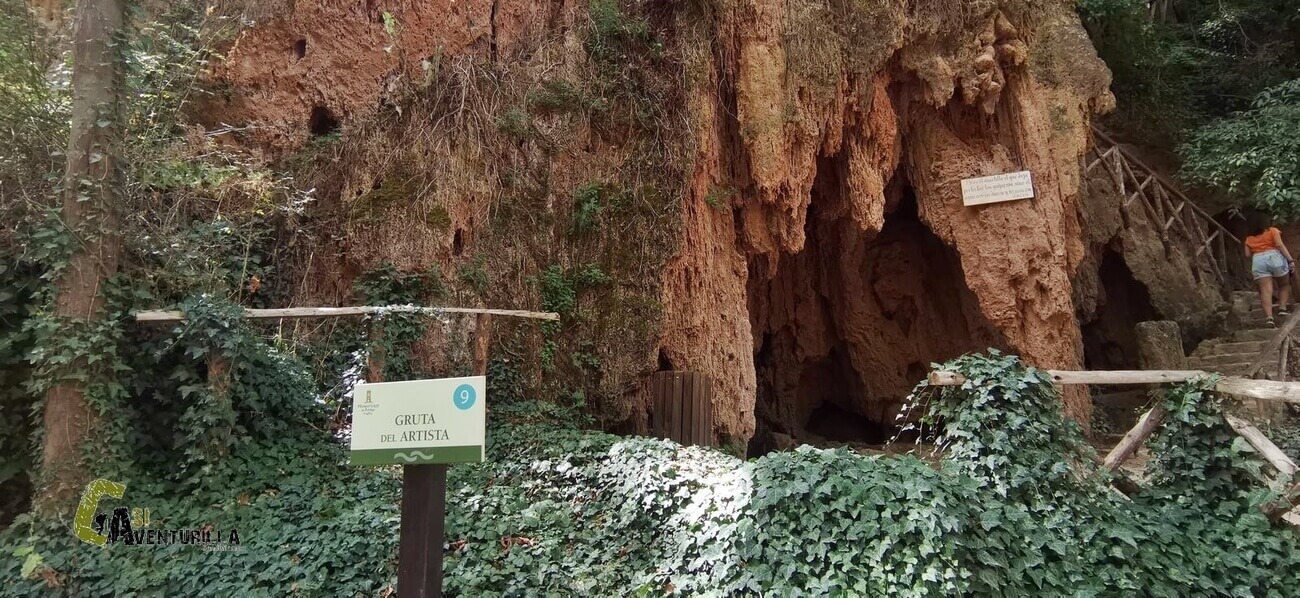 Gruta del Artista en el Monasterio de Piedra
